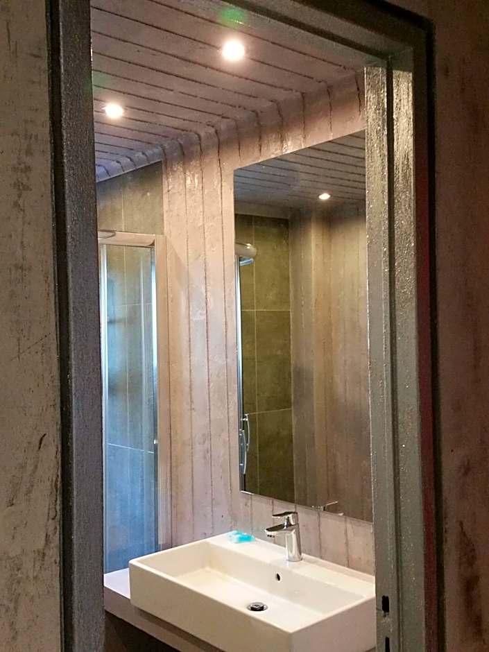 Queen Room Spa Bath