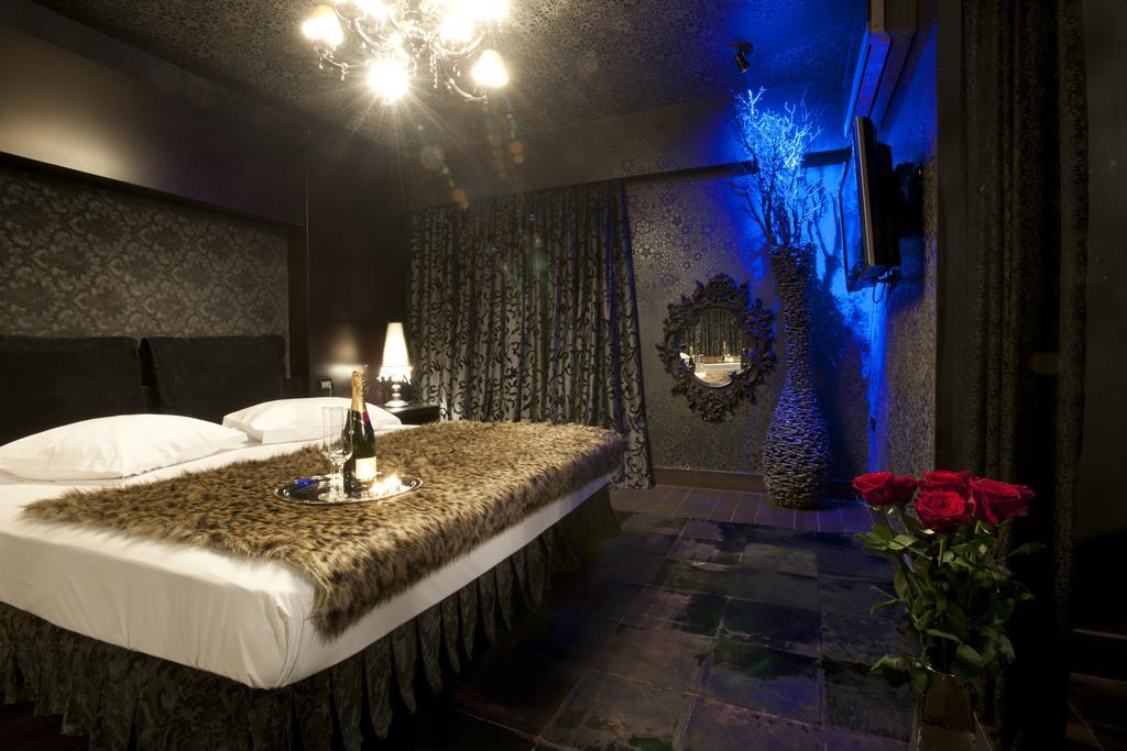 King Room Spa Bath